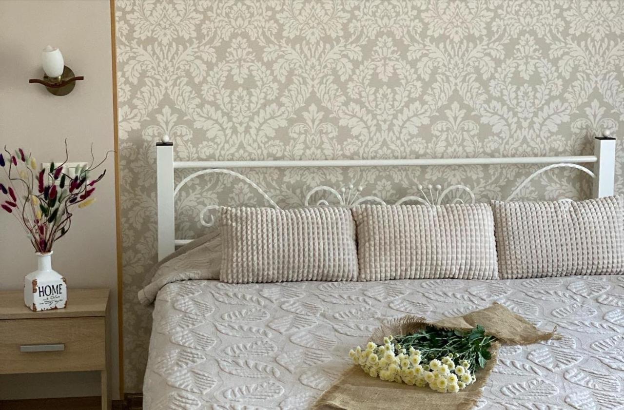 Tamerlan Khmelʼnytsʼkyy Bagian luar foto